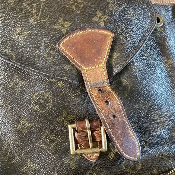 Louis Vuitton GM Backpack Vintage - Picture 2 of 8